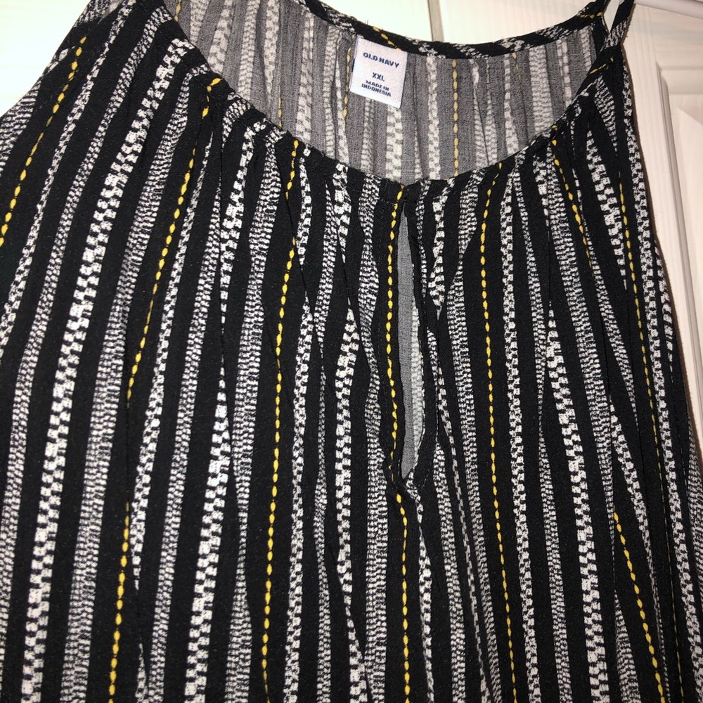 Tank top - Picture 2 of 3